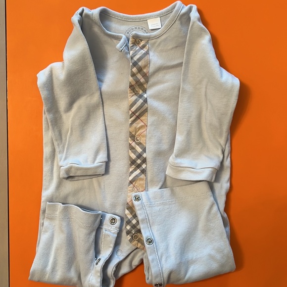 Burberry footless onesie - Picture 3 of 4